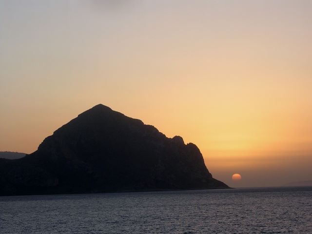 Vulcano Tour, emozioni uniche! Etna, stromboli e vulcano