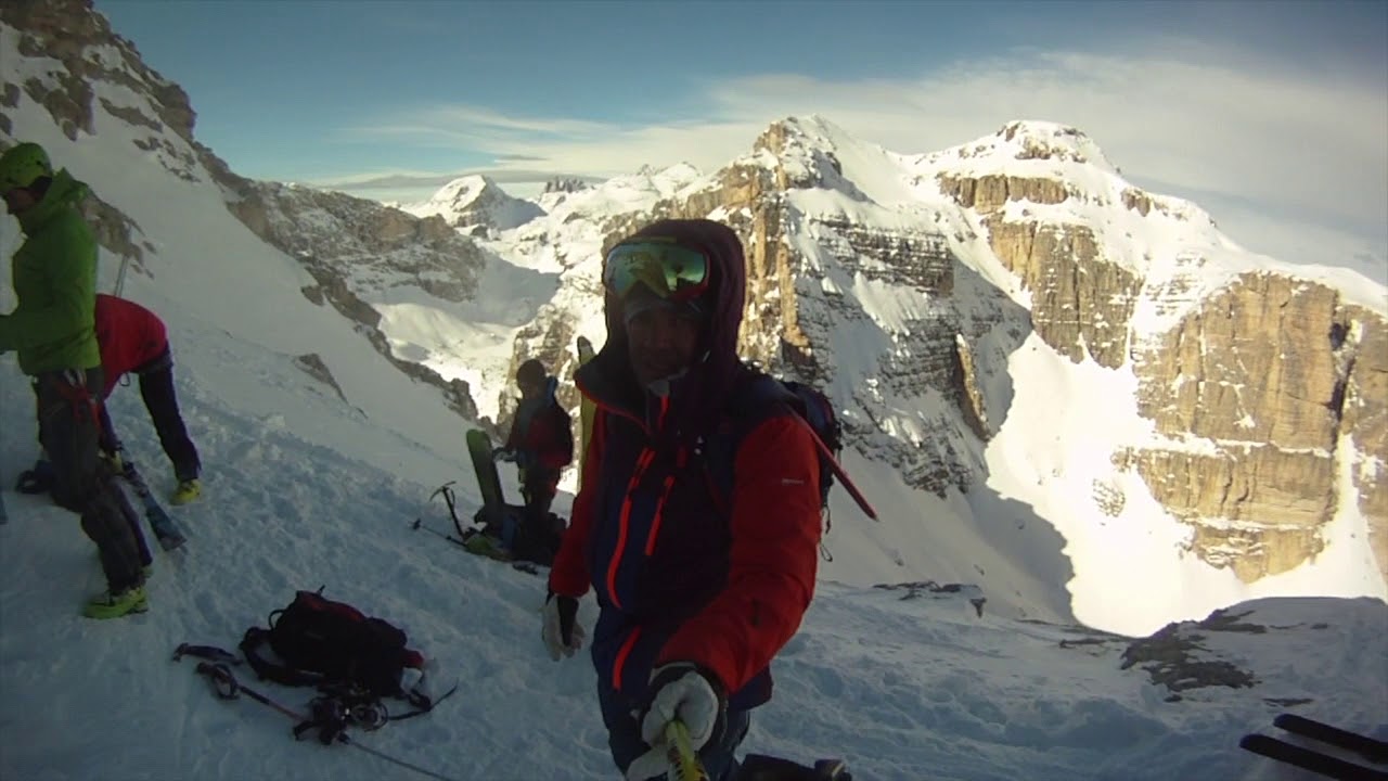 Un weekend a spasso tra Canali in Dolomiti, tra Holzer e Joel al Pordoi e Valscura al SassHonger.