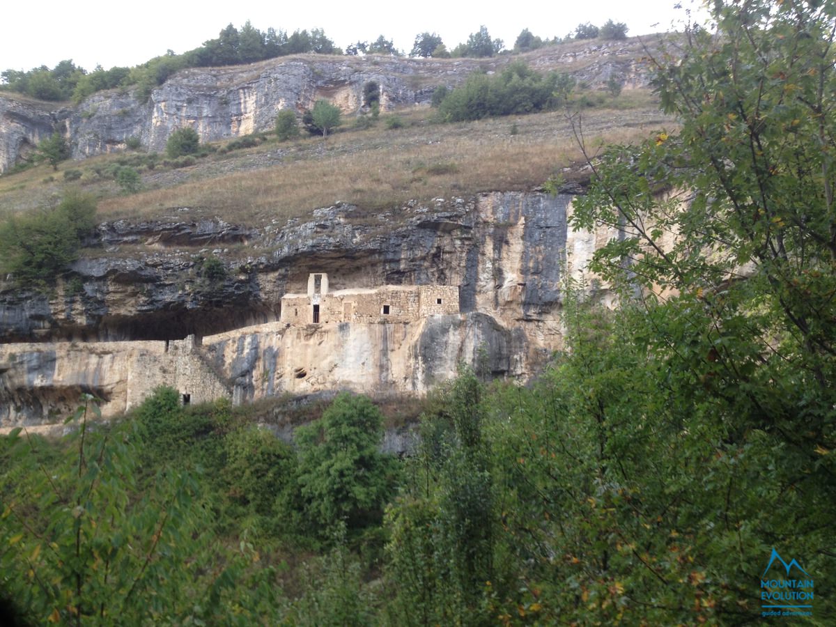 L'eremo di San Bartolomeo nel Parco della Majella