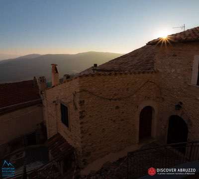 Ciaspolata di Castel Del Monte, ultima tappa Ciaspe'n Folk