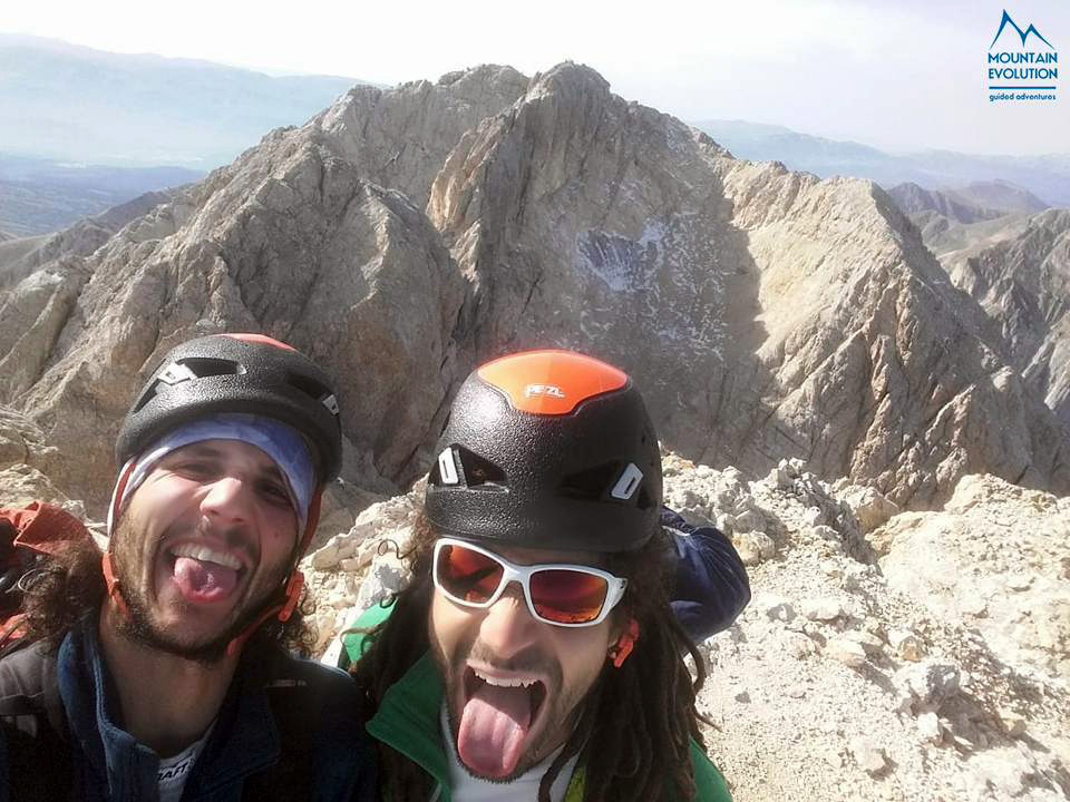 Il racconto di una settimana di roccia con l'orco tra le pareti di casa. Gran Sasso, Grotti, Ocre, Corno Grande e Corno Piccolo, Intermesoli