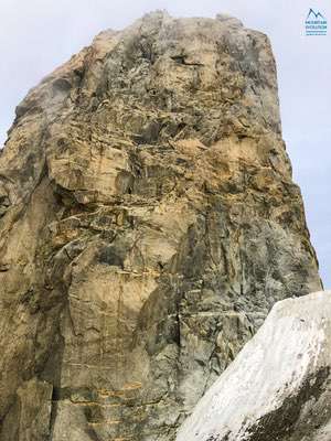 Salita al Dente del Gigante, Monte Bianco