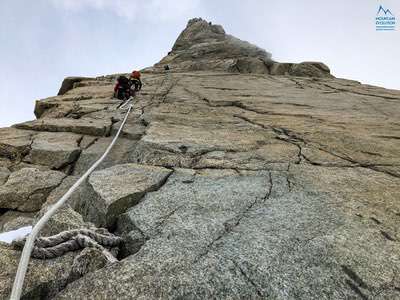 Salita al Dente del Gigante, Monte Bianco