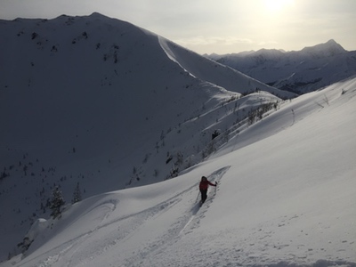 Sci alpinismo in Siberia in una valle magica