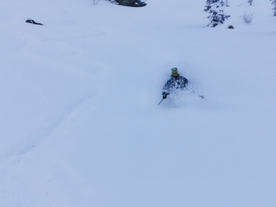 Sci alpinismo in Siberia in una valle magica