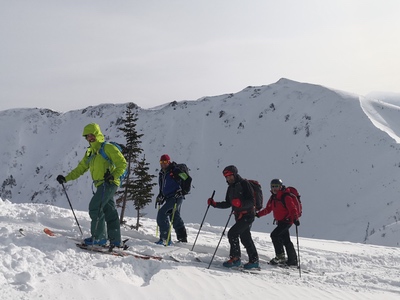 Sci alpinismo in Siberia in una valle magica