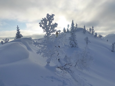 Sci alpinismo in Siberia in una valle magica