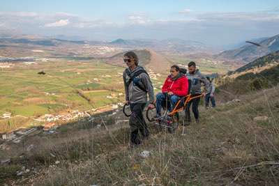 Con la Joelette la montagna è per tutti