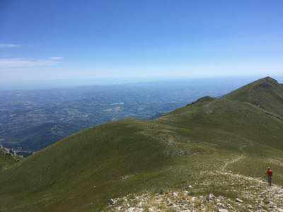 Salita al Monte Camicia sul massiccio del Gran Sasso