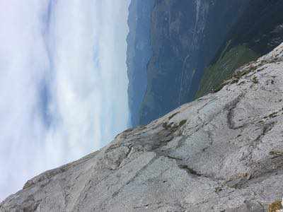 Salita al Monte Camicia sul massiccio del Gran Sasso