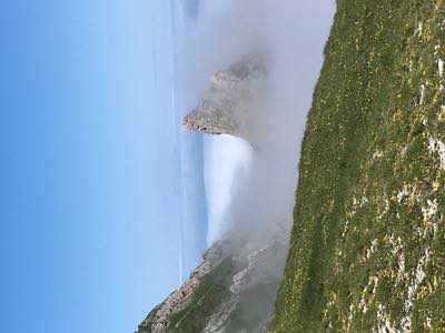 Salita al Monte Camicia sul massiccio del Gran Sasso