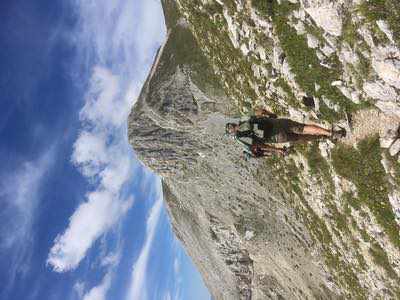 Salita al Monte Camicia sul massiccio del Gran Sasso