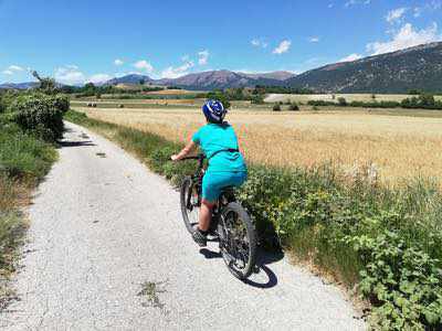 Dalla Russia alla scoperta dell'Abruzzo in e-bike