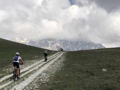 The wolf liar - un anello in bici tra i parchi d'Abruzzo