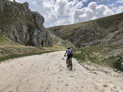 The wolf liar - un anello in bici tra i parchi d'Abruzzo