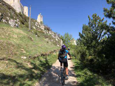 The wolf liar - un anello in bici tra i parchi d'Abruzzo