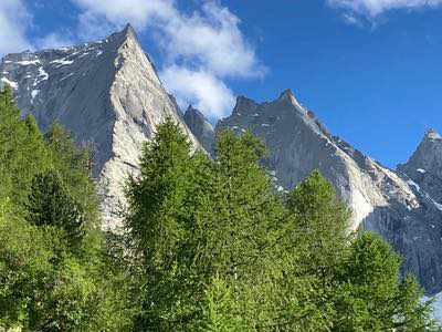 Due creste in sospeso, Biancograt al Bernina e Spigolo Nord al Badile