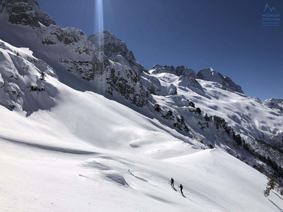 Kossovo e Albania tra polvere e barbieri, torniamo a girovagare da nomadi. Magico skitrip tra amici