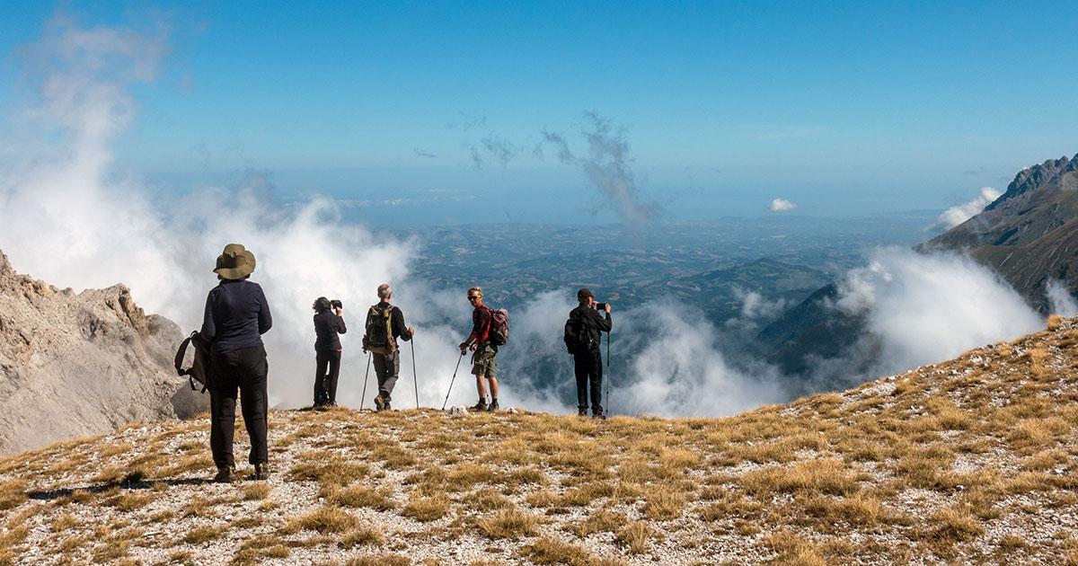 l’Abruzzo è la regione che, a sud delle Alpi, offre in assoluto le possibilità escursionistiche più diverse e variegate.