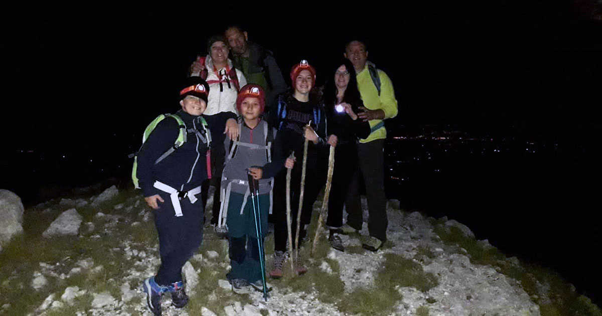 il racconto della nostra salita in notturna con ragazzi e famiglie al monte Siella 2.027 metri sul massiccio del Gran Sasso.