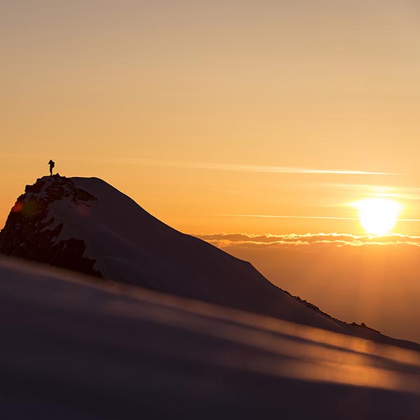 Fotografare l'alba dalle balconate del Monte Camicia