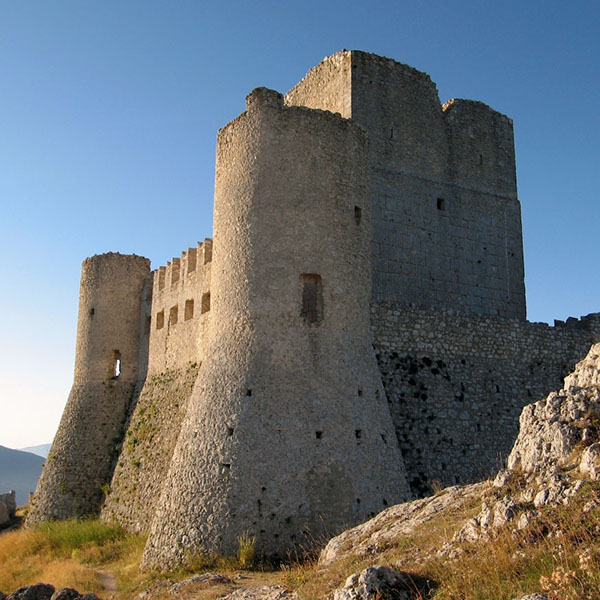 Tour della Baronia. Calascio, S. Stefano, Castelvecchio. Tour Medioevale.