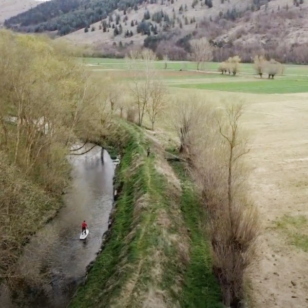 Con il sup sul lago del Turano